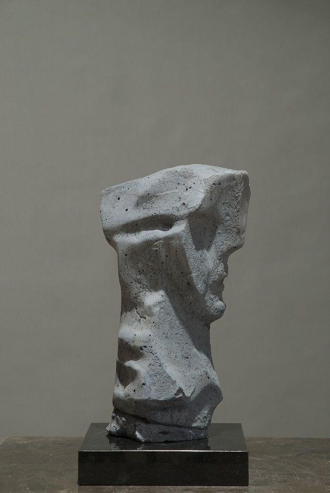Thomas Junghans - Concrete Head