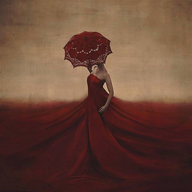Brooke Shaden - The creation of blood and bones