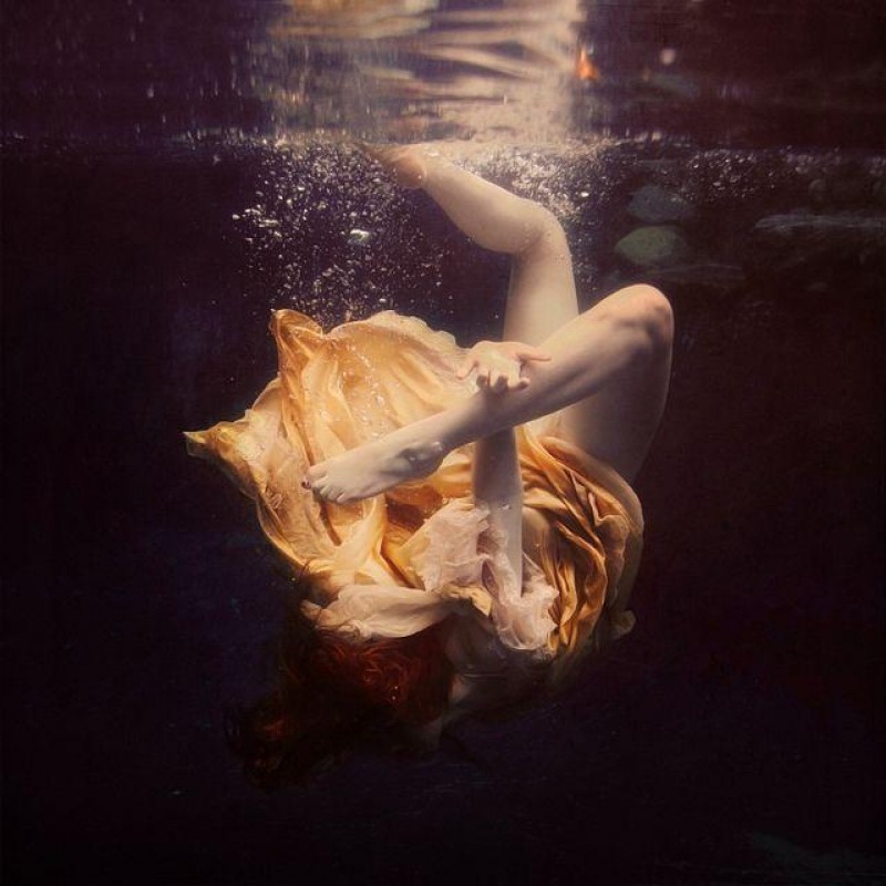 Brooke Shaden - The Chainless Links